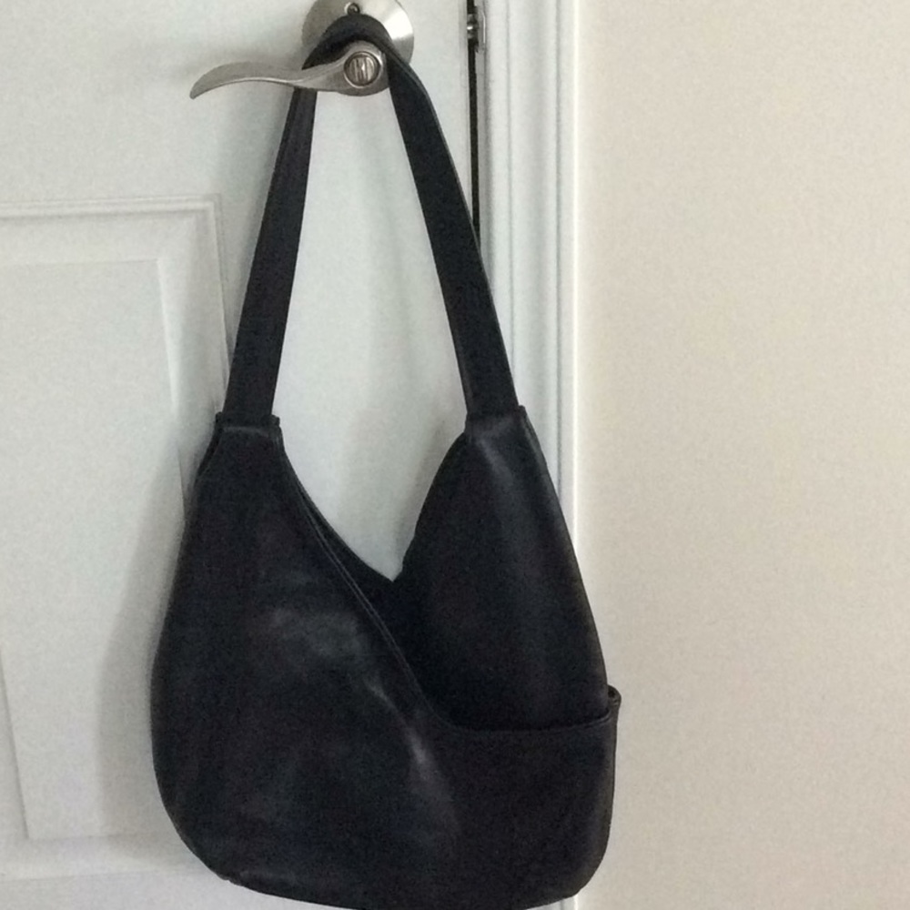 Black leather hobo